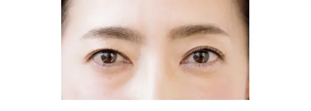 描きすぎない眉