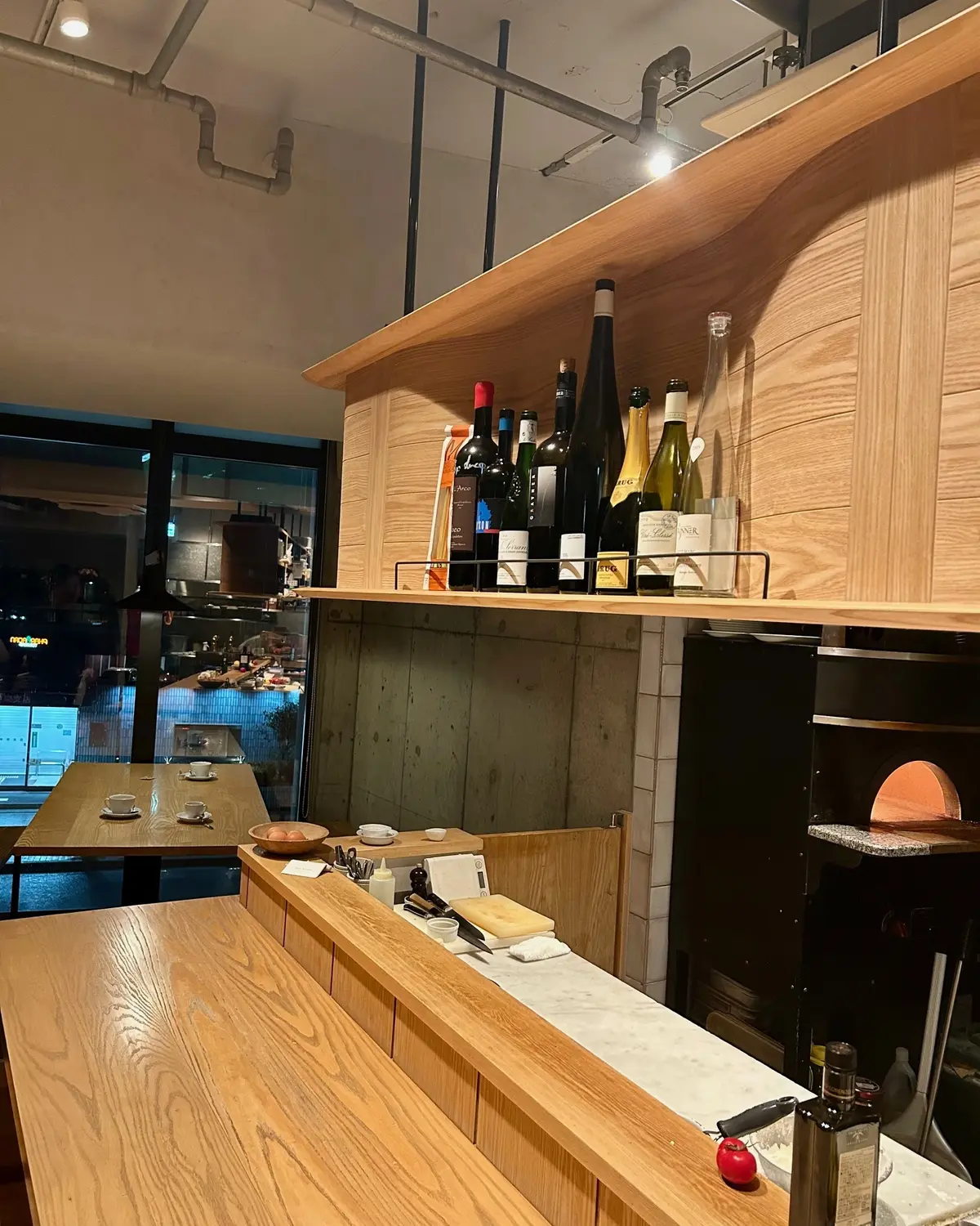 ピザを囲んで“Welcome to Hyの画像_10