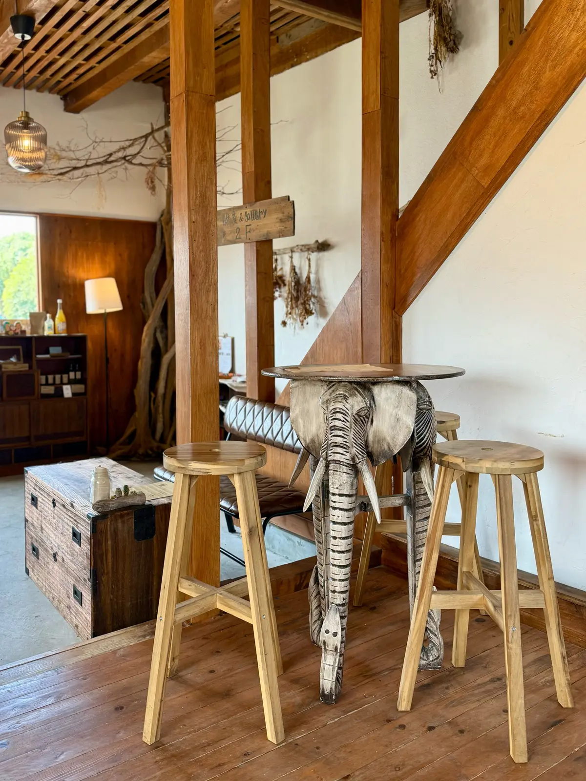 千葉県　大原市　カフェ　内観写真