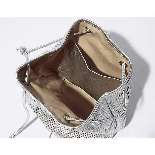 【50代 春バッグ】持った人から見違えるの画像_29