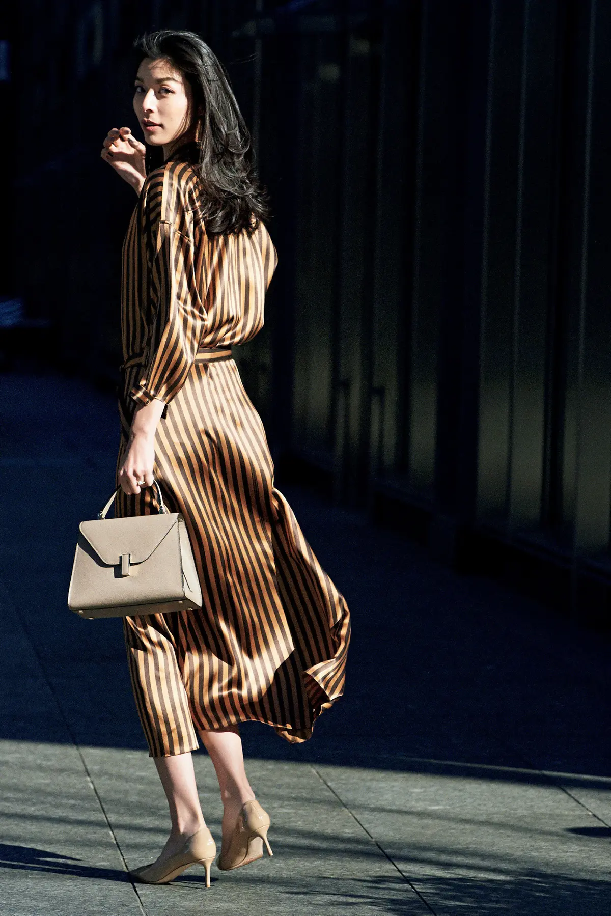 この一枚で大人の女らしさを再発信！「雰囲の画像_1