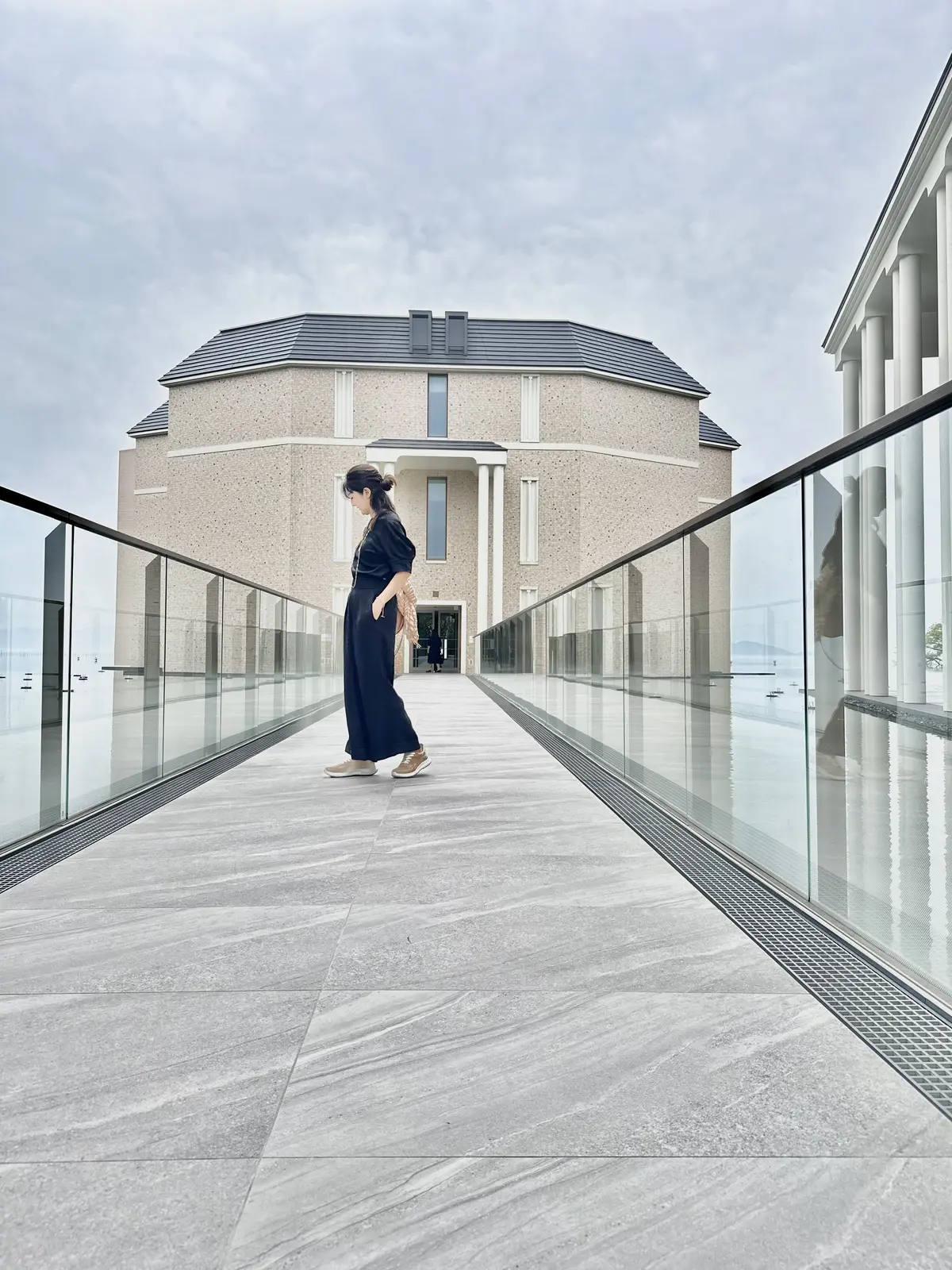  Blackワイドパンツで琵琶湖リゾートの画像_3