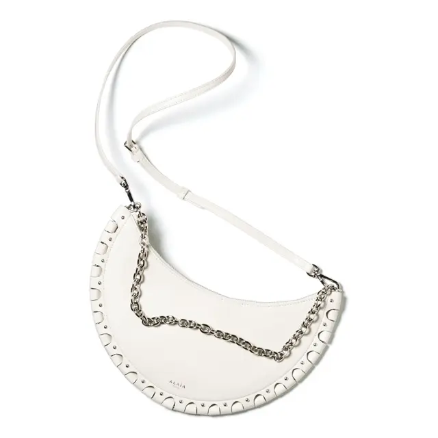 アライアの白バッグ