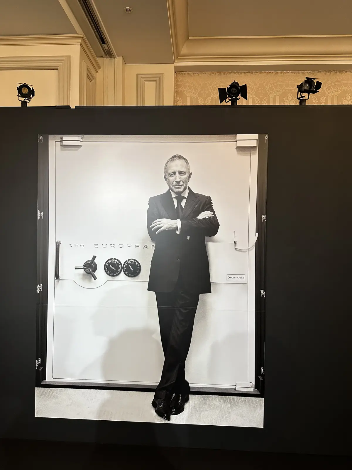 フリルシャツコーデで素敵なイベントへの画像_4