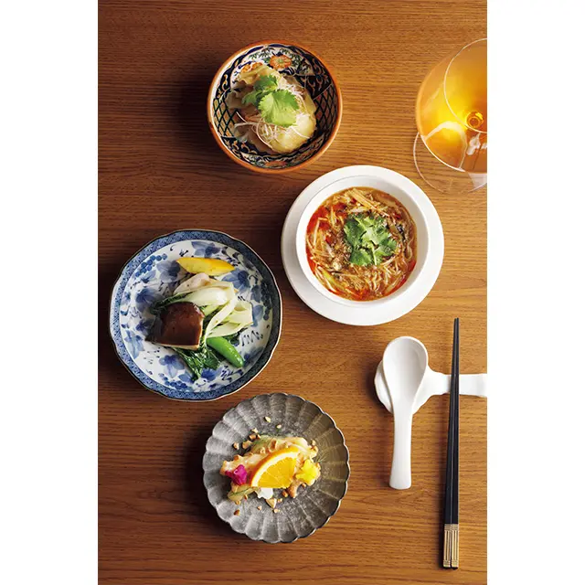 写真の料理、価格はすべてアラカルトのハーフポーション。