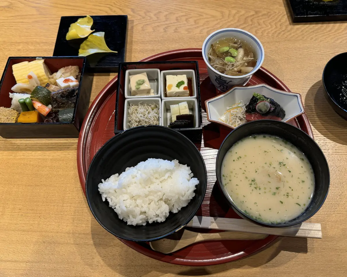 季節の変わり目コーデ⭐︎お気に入りスリーの画像_9