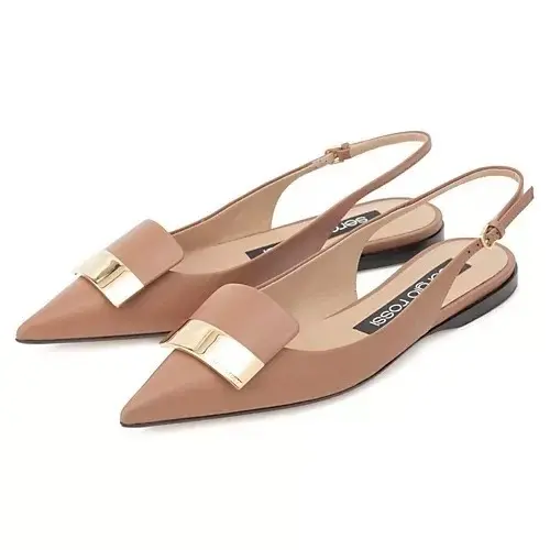 【50代 週末コーデ】甘さを大人に昇華すの画像_4