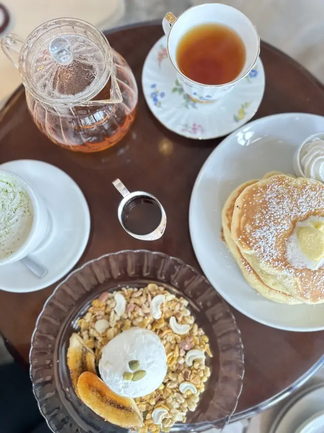 ロンハーマンのブラックワンピースと癒しのの画像_7