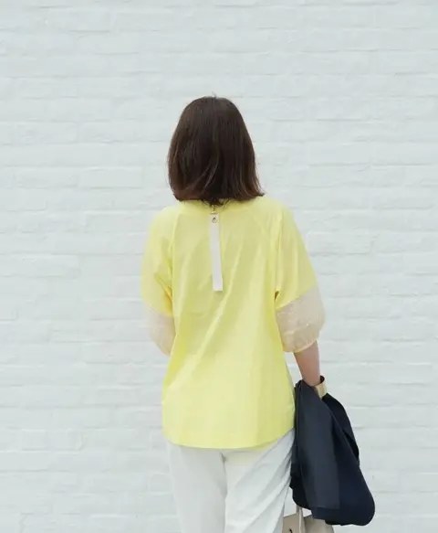 ユニクロのホワイトパンツで大人カジュアルの画像_2