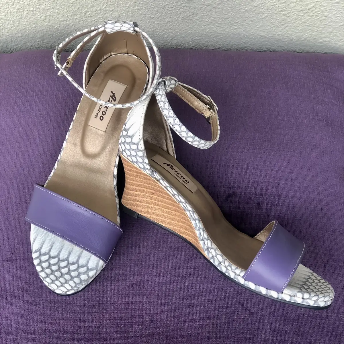 コブラ　シープ　サンダル　ウェッジソール