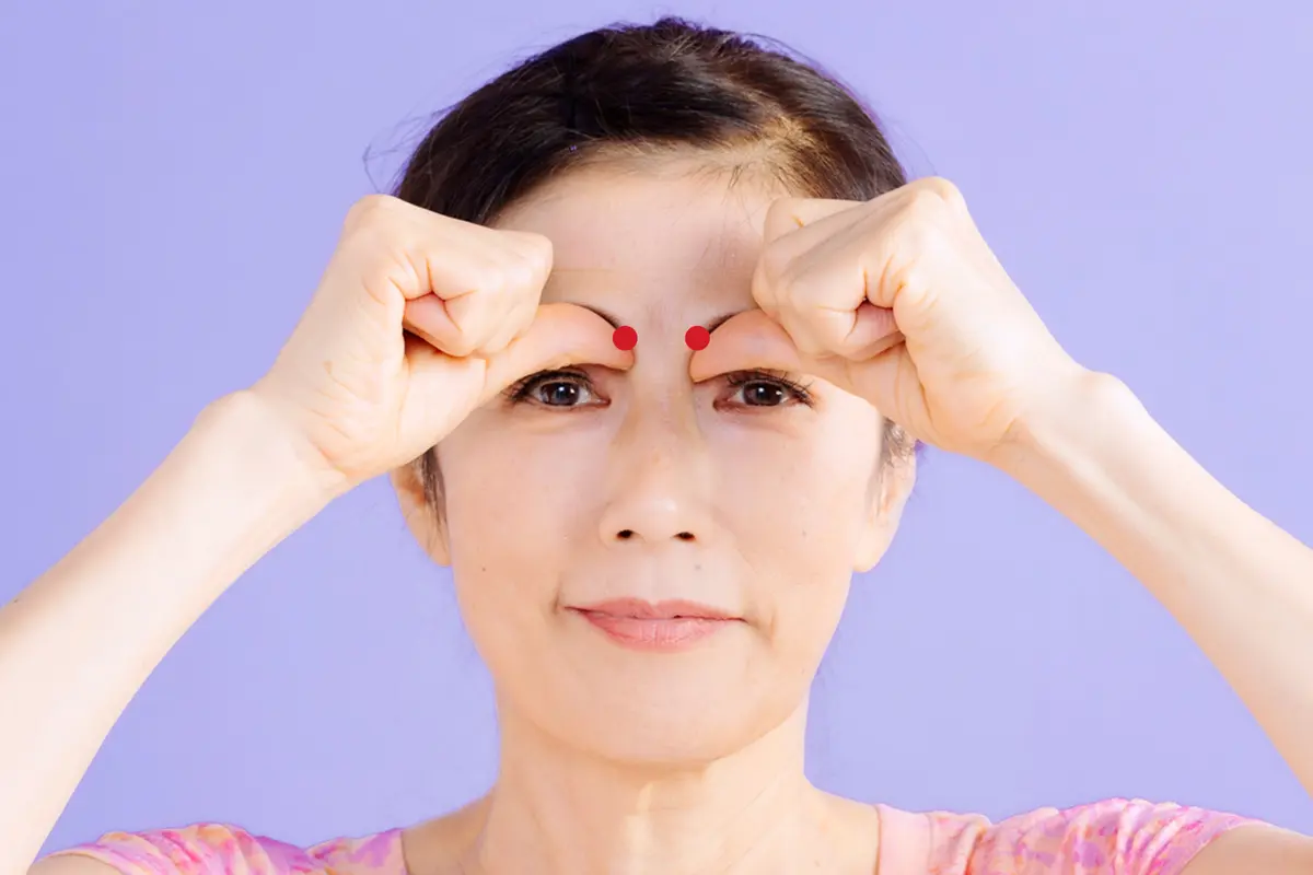 OurAge×Webエクラ リンパケア　おでこのシワ　眉頭　プッシュ　攅竹