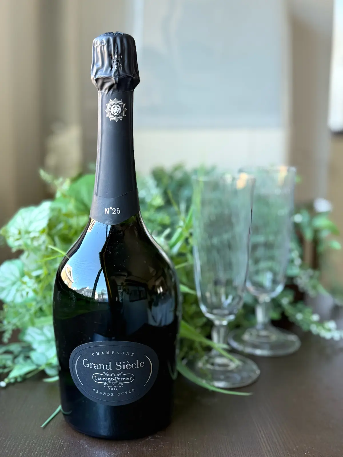 ソワレ・ドゥ・エクラ 　ザ・ストリングス表参道　お土産　シャンパーニュ　ロランペリエ　フランシシエクル　GrandSiecle　LaurentPerrier