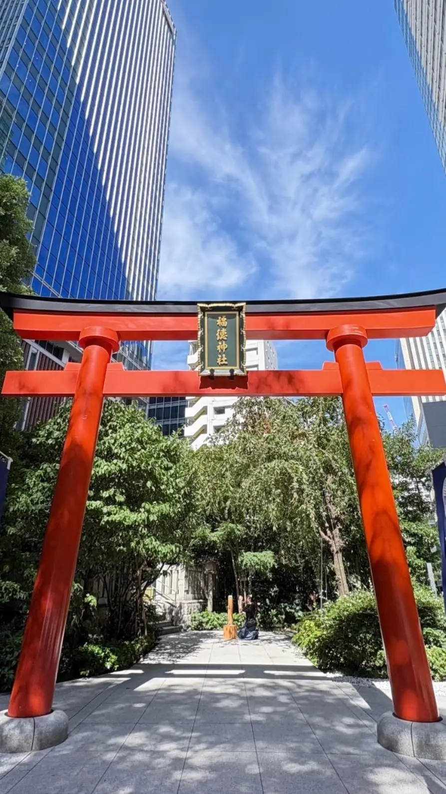 日本橋　福徳神社　当選の神様　鳥居