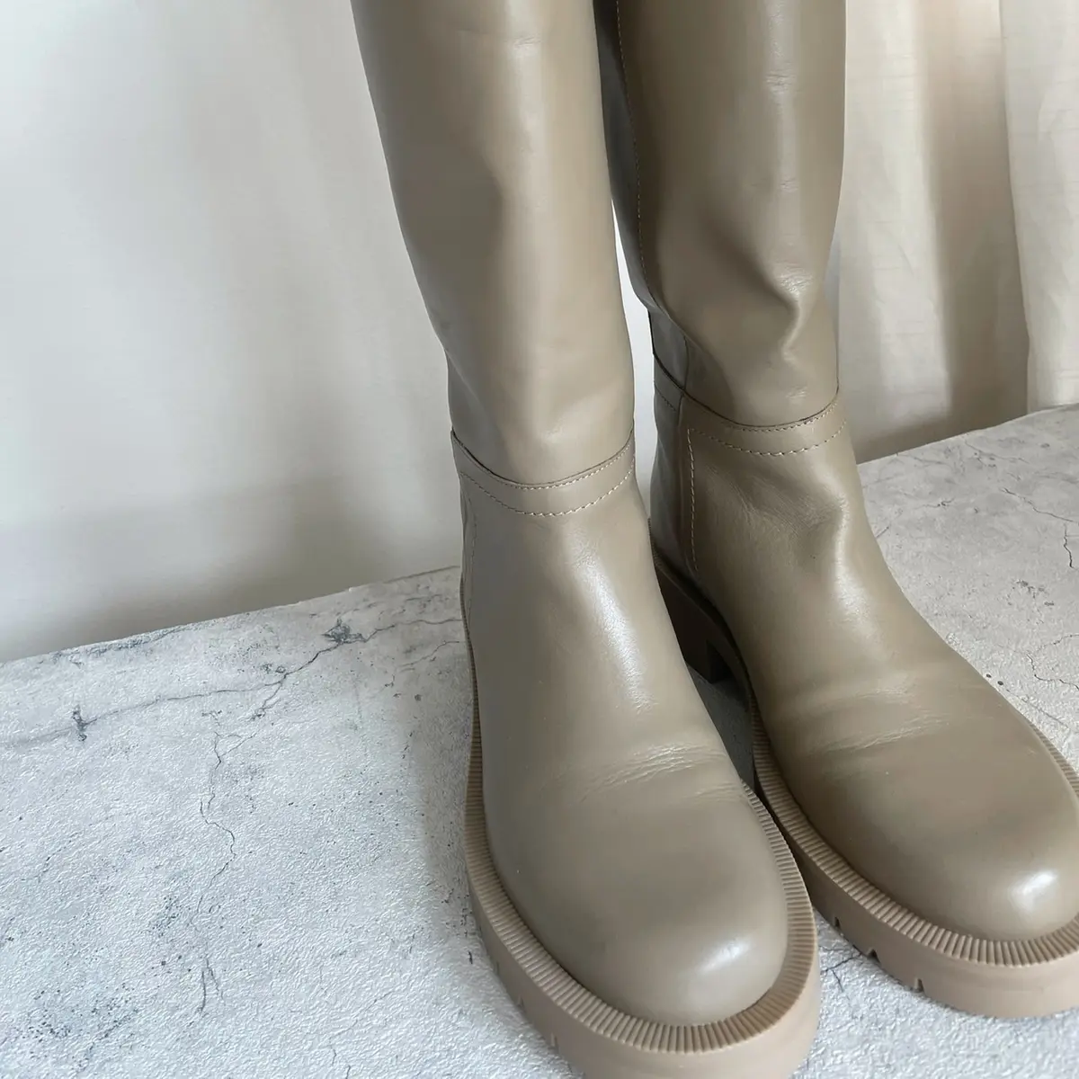 Zaraのブーツ♡ワントーンコーデの画像_2