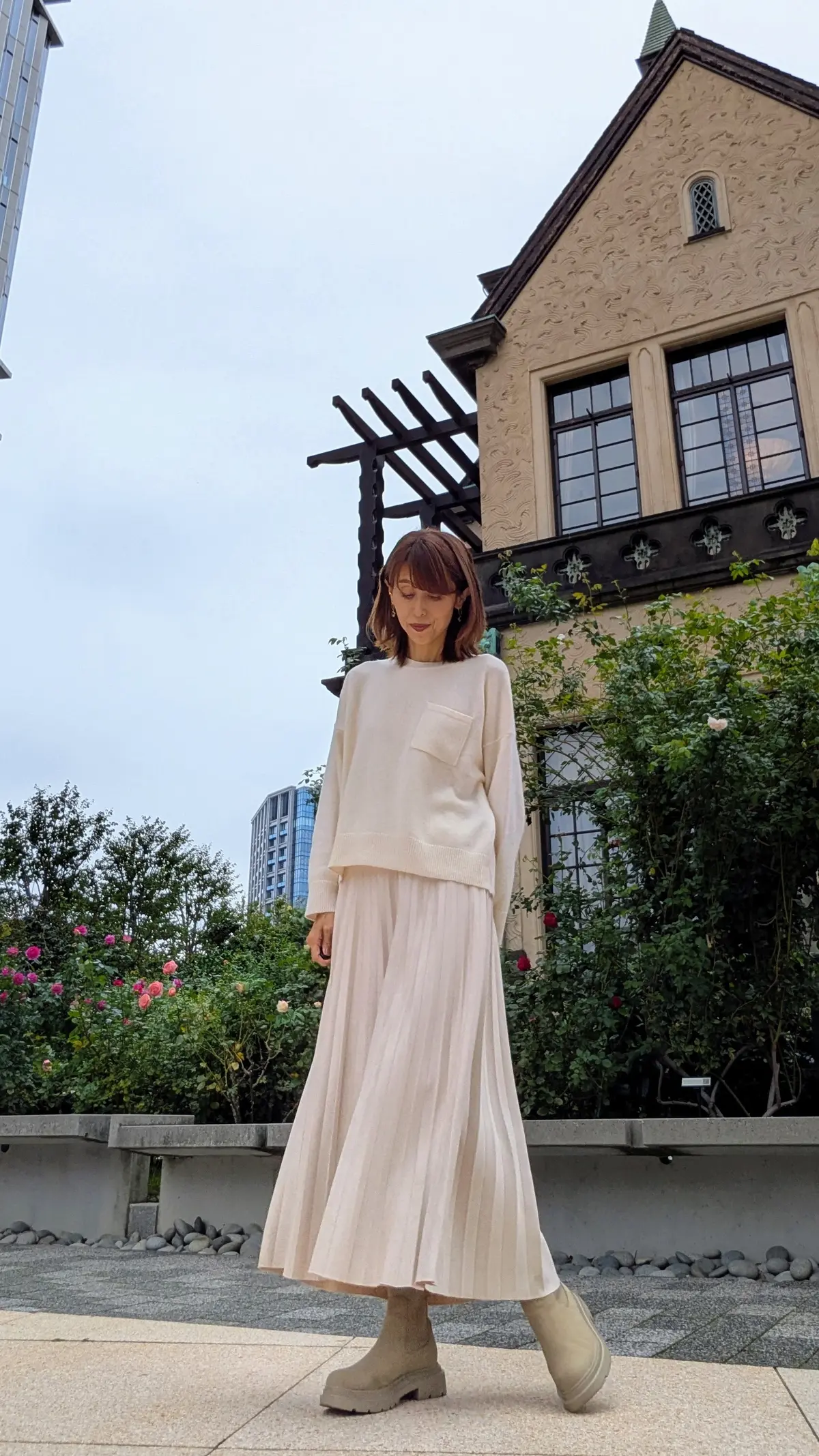 ホワイトコーデホワイトコーデ　ZARAコーデ