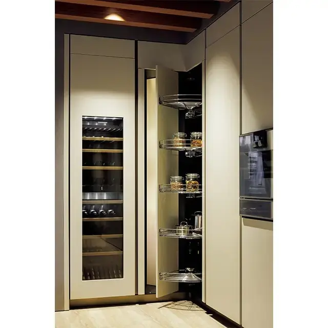 バックキャビネットのコーナー収納