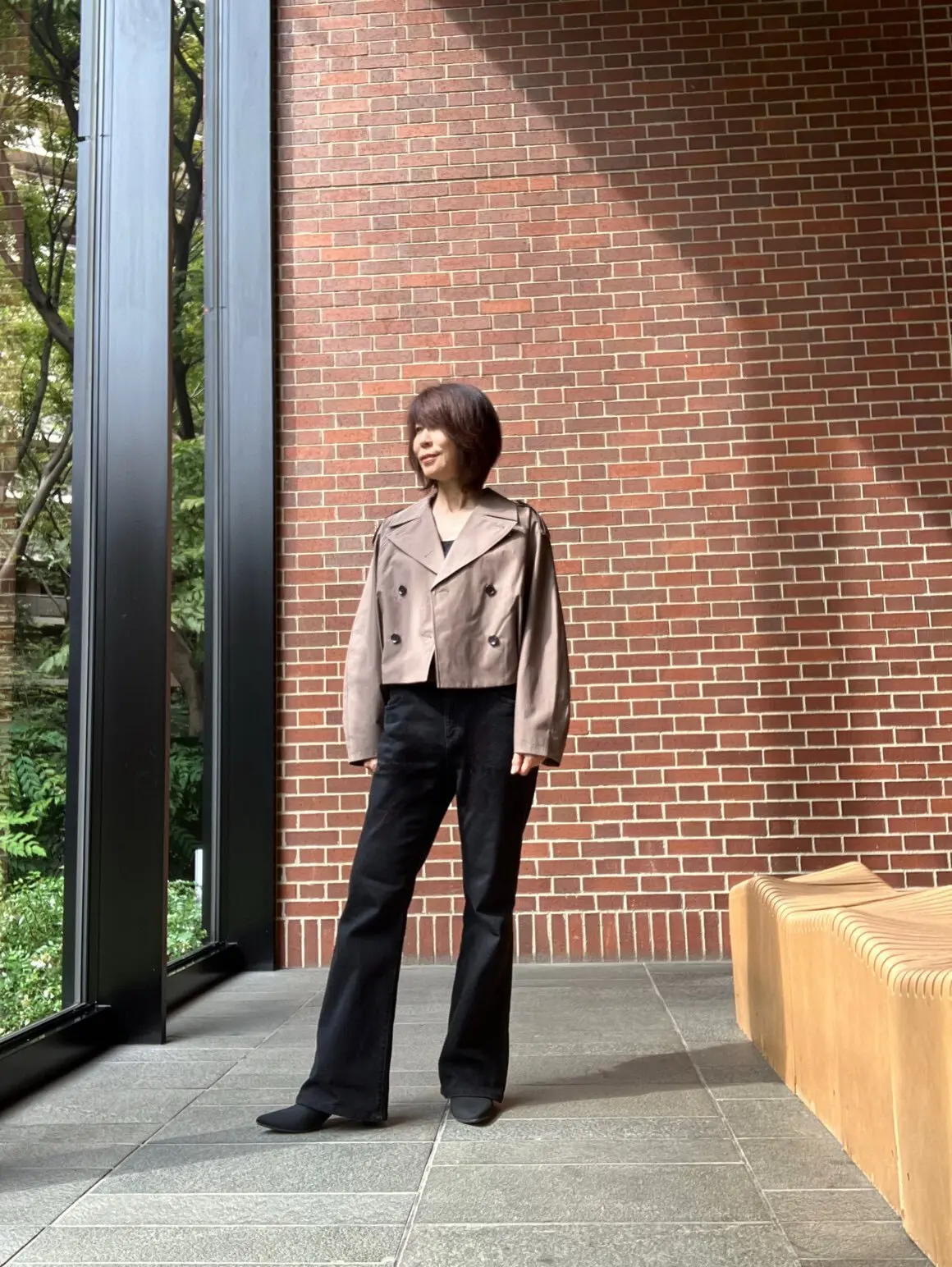 ショートトレンチコート by rokh  はおりもの　GU 50代秋服　 デニム　ブラックコーデ　パンツコーデ　ロングスカートコーデ　ワンピース　トレンチコート　カーキ色　カーキコーデ