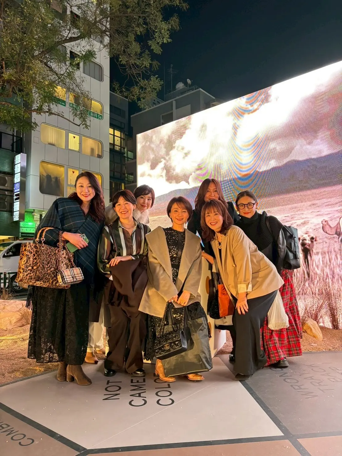 50代パーティードレス　東京　表参道　MaxMara　POPUP エクラ　パーティ　ソワレ・ドゥ・エクラ  ザストリングス表参道　Jマダム　ブラックコーデ　パーティスタイル　50代　50代コーデ　50代パーティコーデ