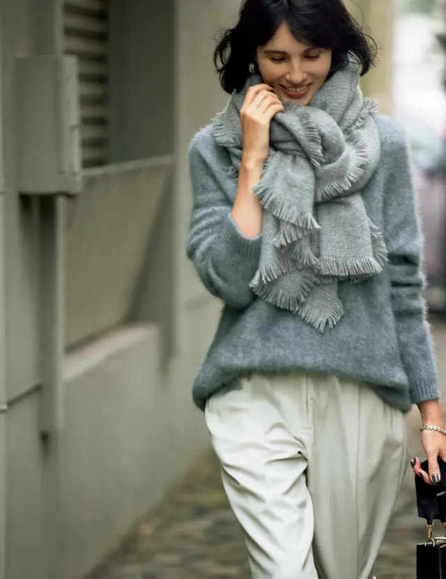 アソース メレのストールの田沢美亜