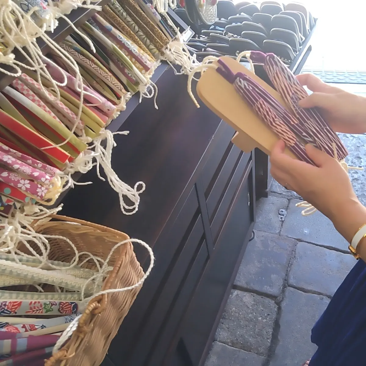 丸屋履物店、新馬場、東海道品川宿、下駄、鼻緒、40代ファッション