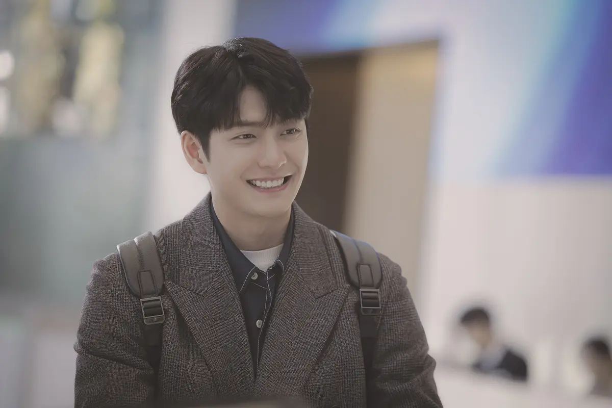 ウ・ヨンウ弁護士は天才肌のカン・テオ