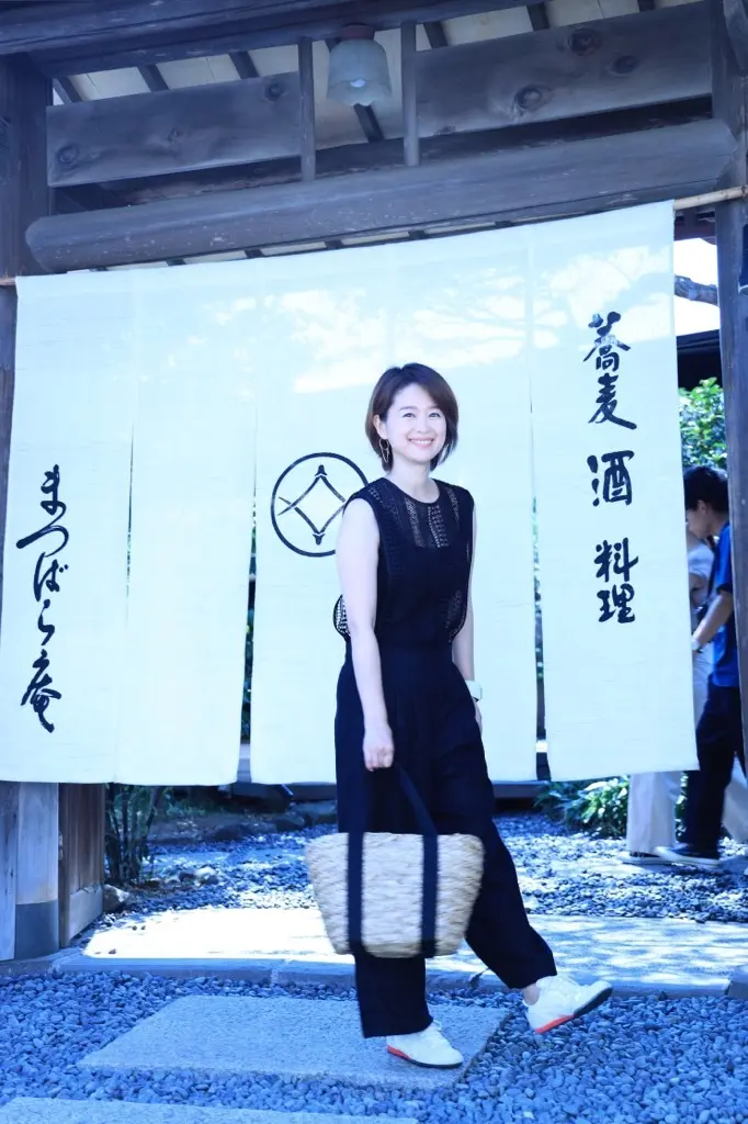 オールマイティーに使える黒のオールインワの画像_7