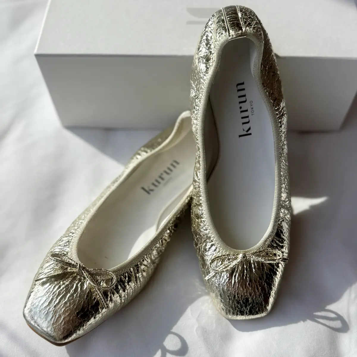 ゴールドシューズ