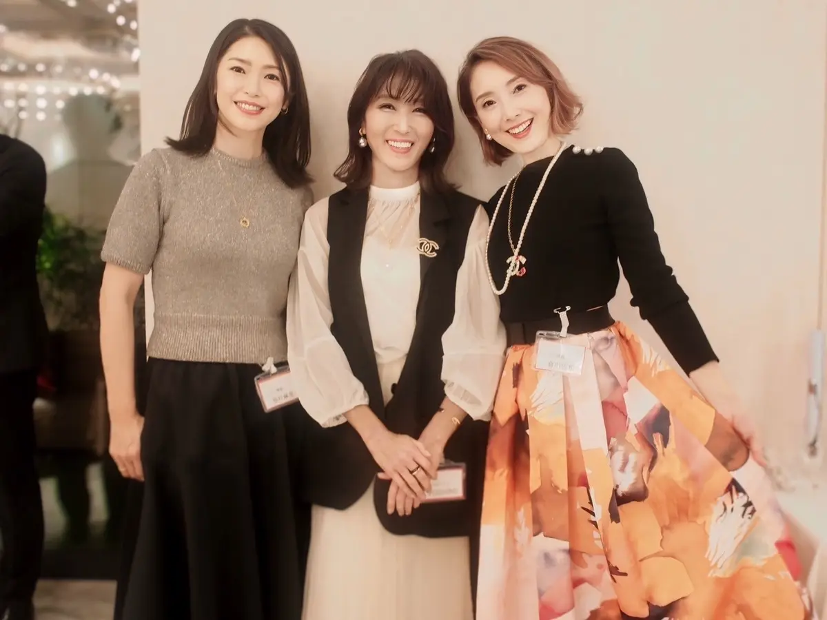 Jマダム集結！大人の華やかジレでソワレ・の画像_13