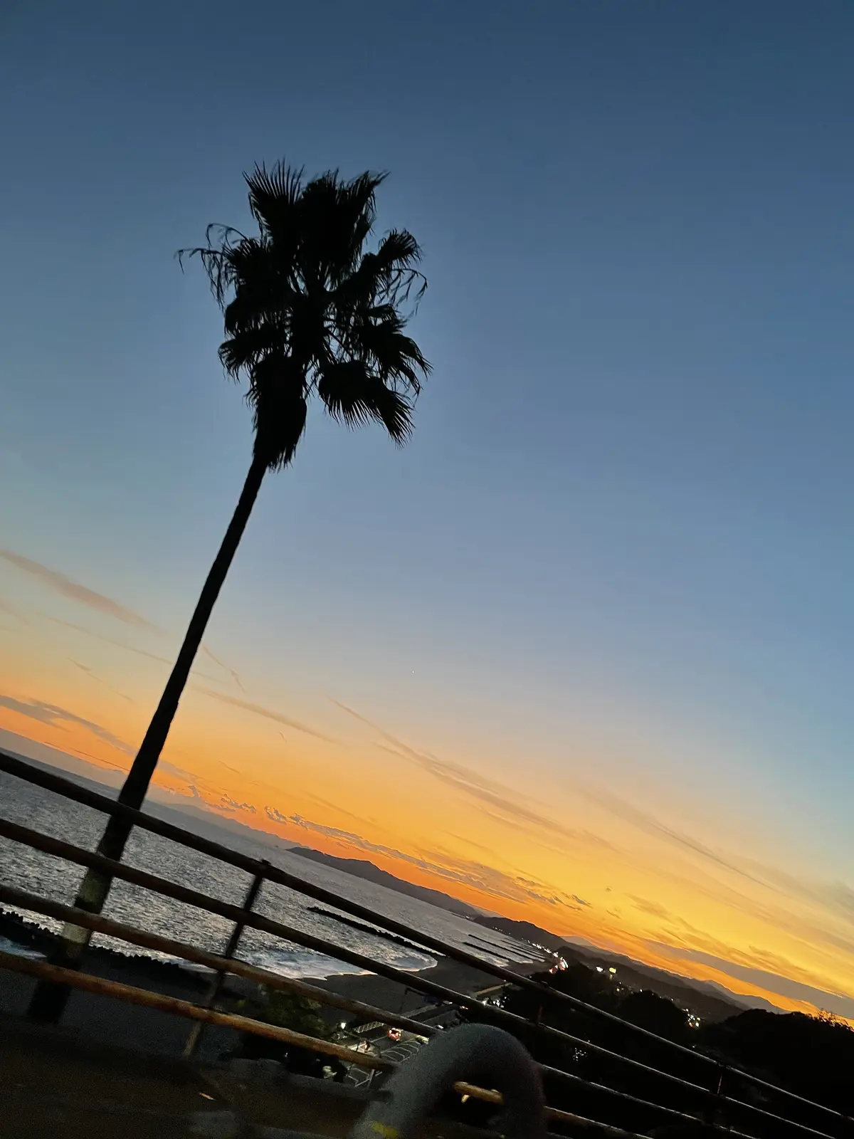 お正月のデニムスタイルはバレルレッグで決の画像_11