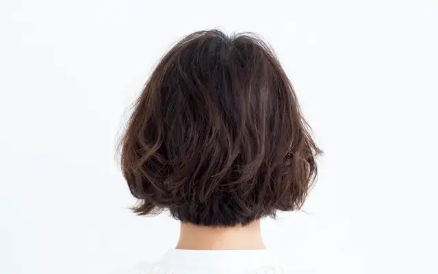 今っぽいニュアンスの服映えボブ