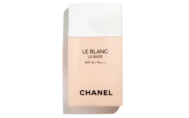 ル ブラン ラ バーズ ロゼ 30㎖ ￥6,930／シャネル