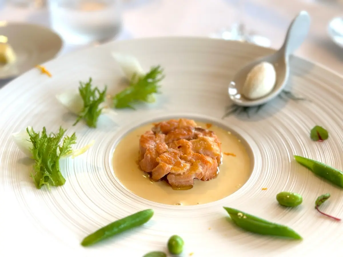 モノトーンコーデで、本格フランス料理〜ラの画像_6