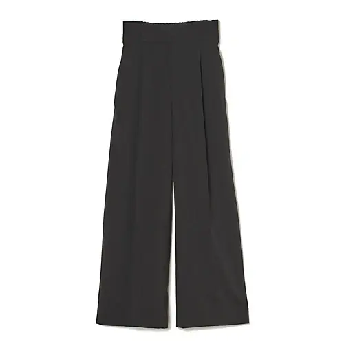 モードな着こなしに、春の軽やかさを漂わせの画像_18