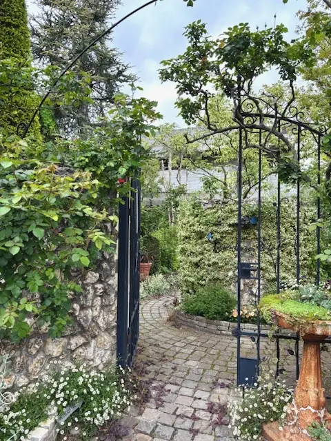 お庭も素敵なおしゃれカフェで至福の時間♪の画像_1