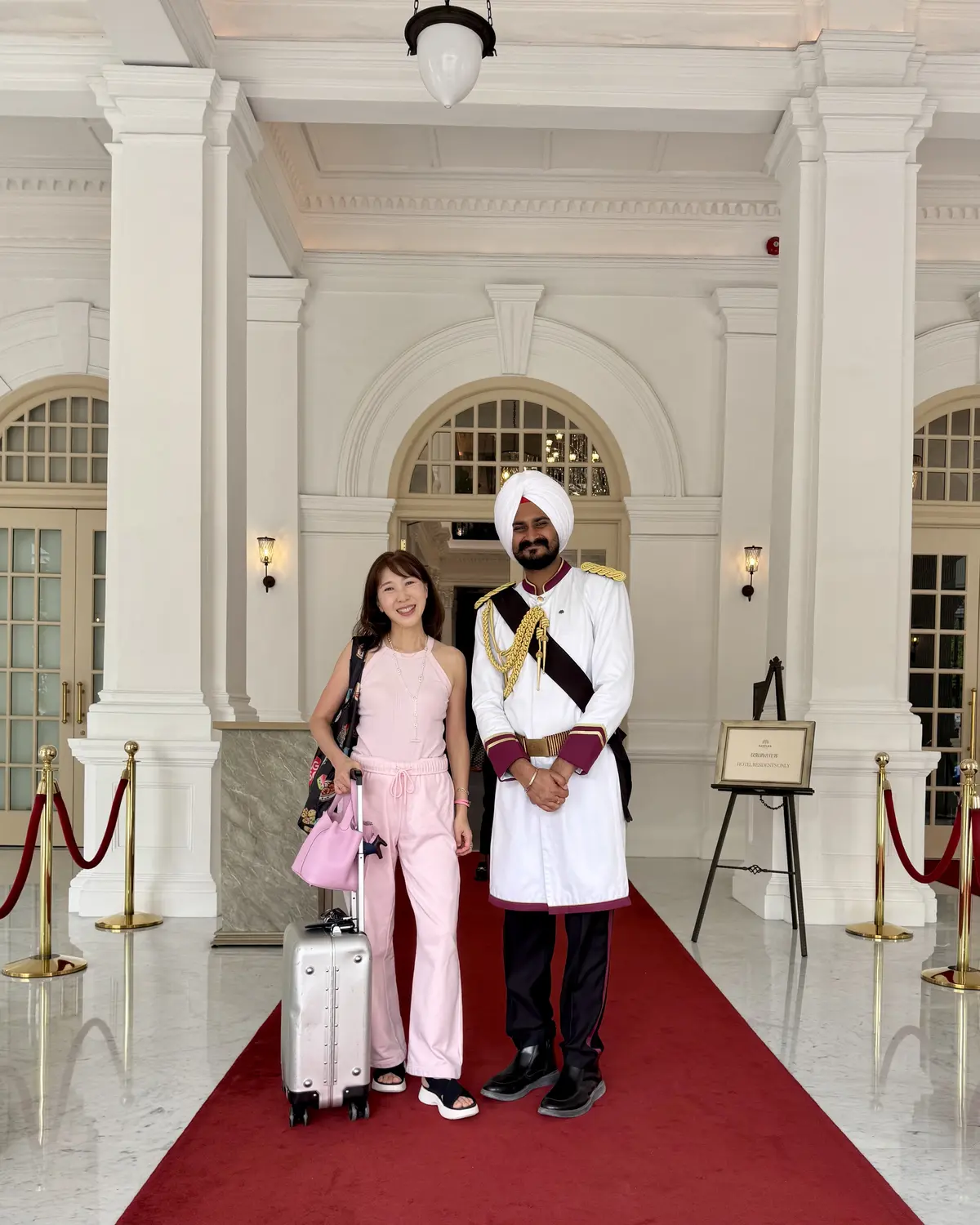 ラッフルズホテル　ドアマン