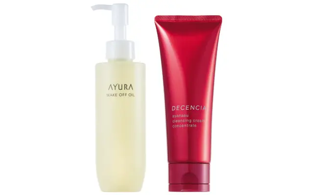 【メイク落とし】（左）メークオフオイル170ml ￥3,000／アユーラ （右）アヤナス クレンジングクリーム コンセントレート 100g ￥3,500／ディセンシア