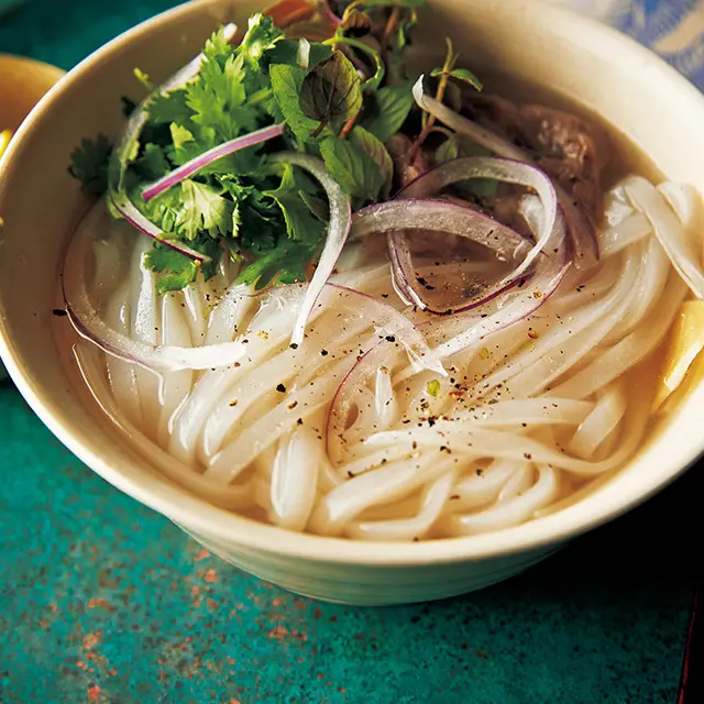 締めはフォー鍋