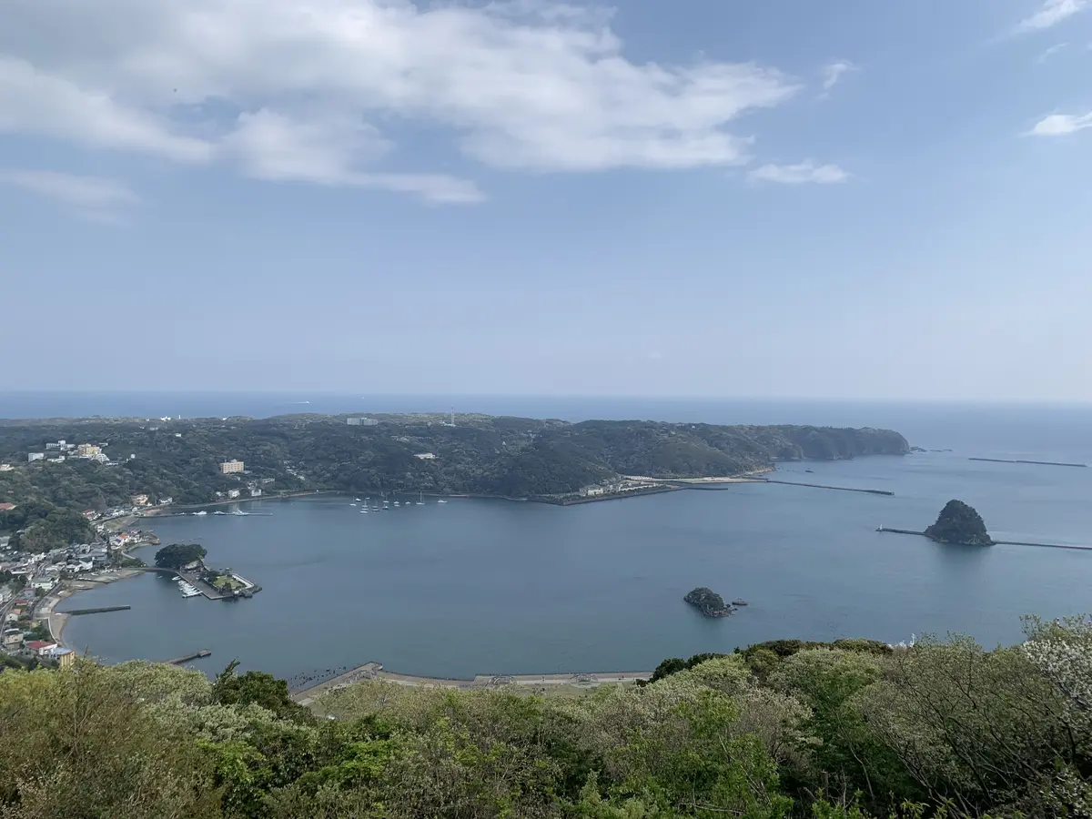 寝姿山山頂からみた下田の景色