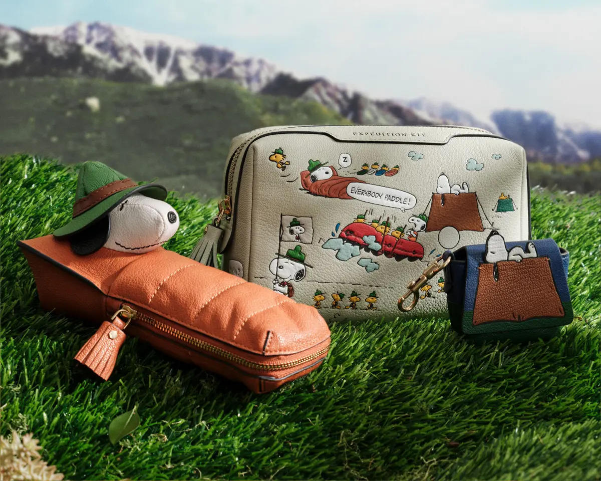 アニヤ・ハインドマーチ　ピーナッツとのコラボ第２弾　ポーチ