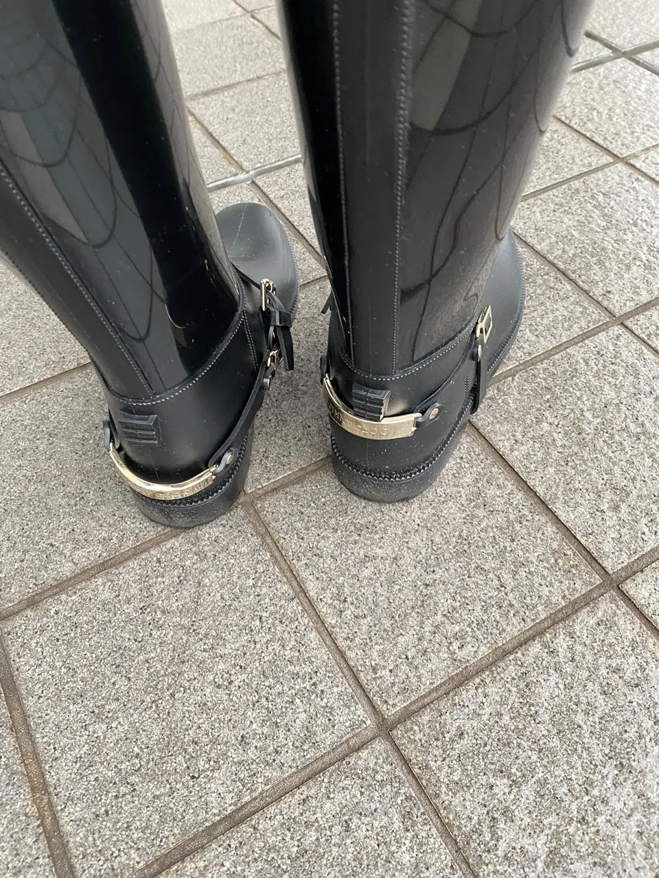 ジミーチュウのレインブーツ