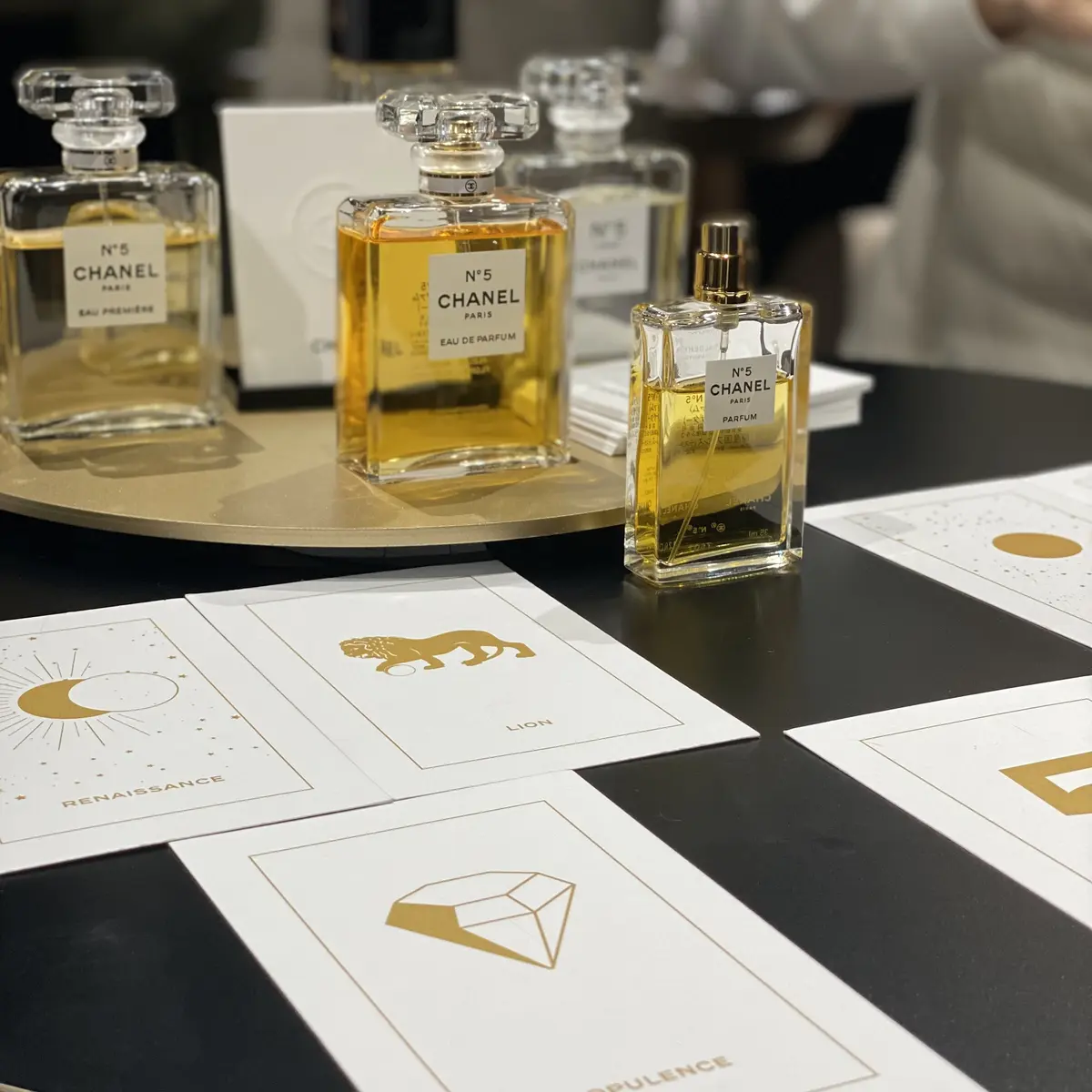 ツイードコーデでシャネルビューティイベンの画像_3