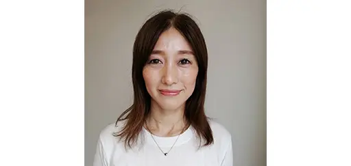 50代のエイジング毛や白髪悩みを解決！品よく若見えストレートミディアム【50代髪型・ヘアスタイル】