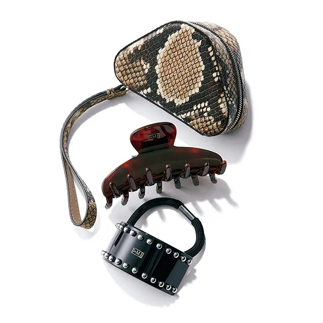 仕事向きのシックな デザインがそろう、 「J＆M デヴィッドソン」の コラボヘアアクセサリー