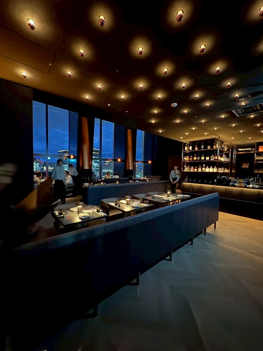 大阪　淀屋橋　ランドマーク　淀屋橋ステーションワン　30階　夜景　COVE DINING　カジュアルフレンチ　大阪ディナー　梅田ディナー　誕生日ディナー　ランドマーク　NewOpen