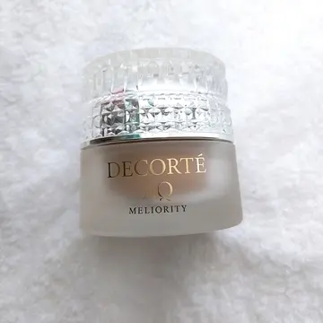 うるおい＆ツヤ重視の充実リキッド