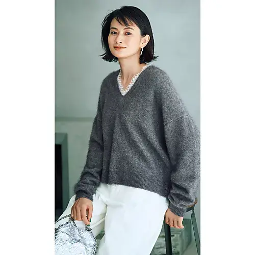 Room no.8 for E by eclat ヘアリーレースVネックニット ￥26,400