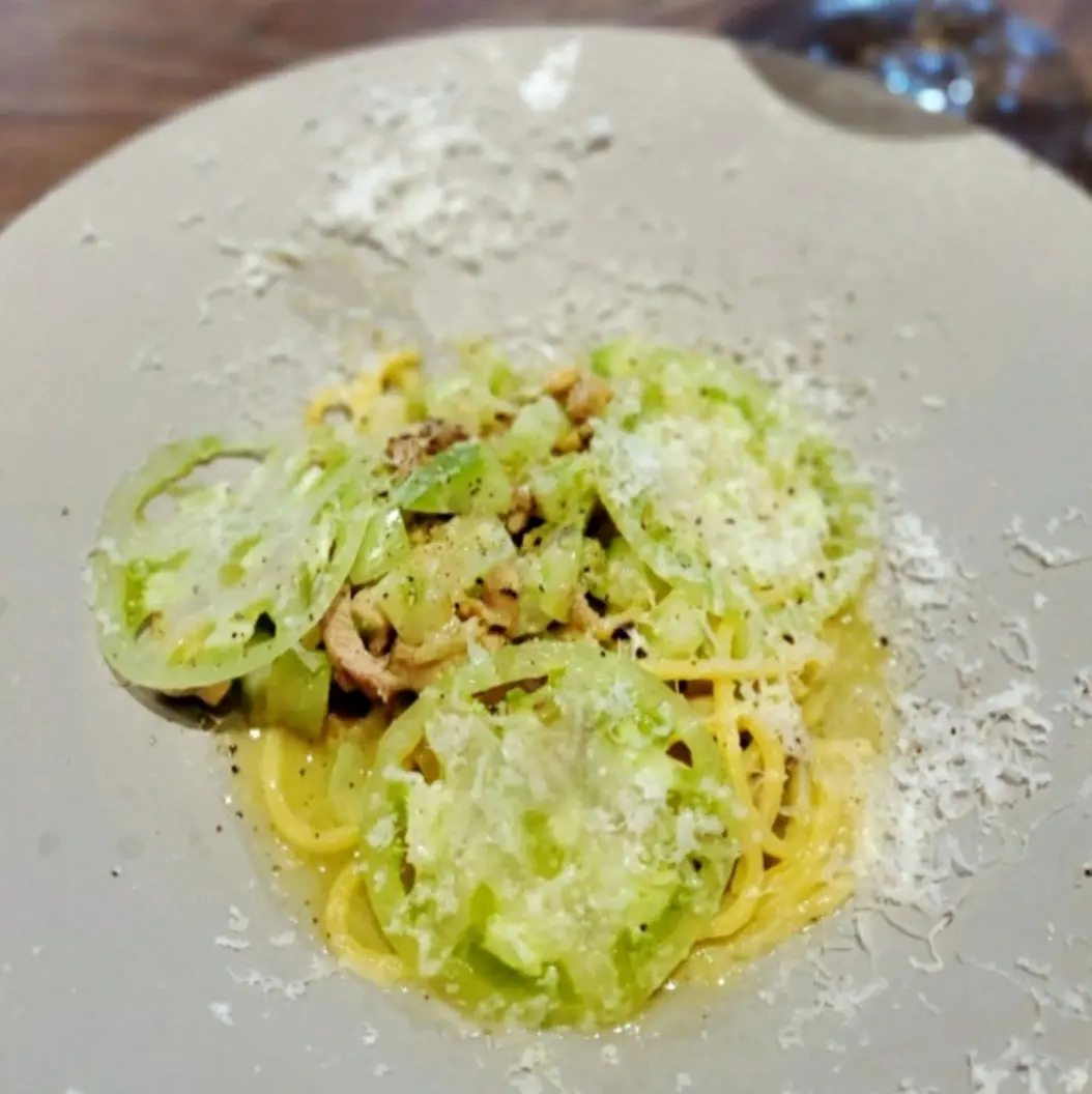 グリーントマトのパスタ