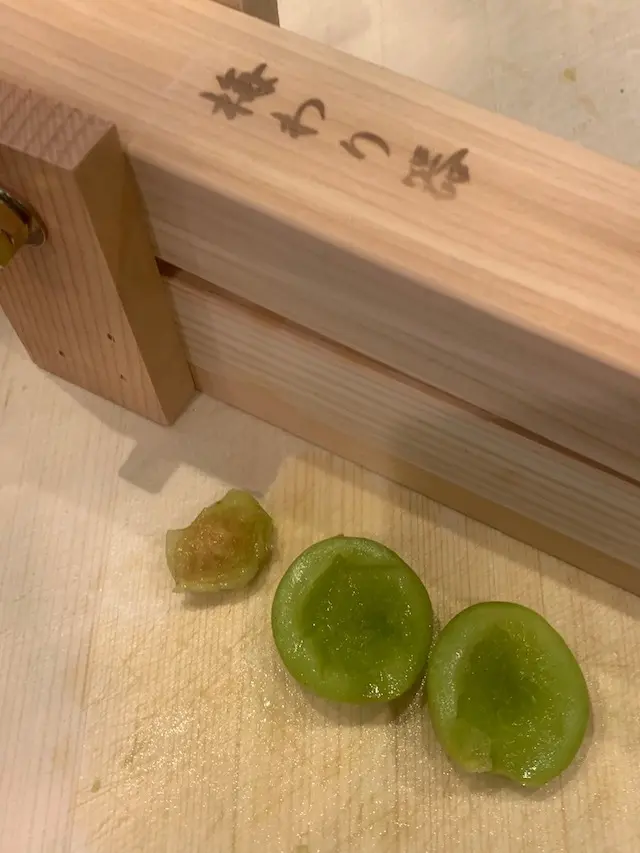 青梅　梅　梅割り　梅割り器　季節の手仕事　保存食　梅仕事