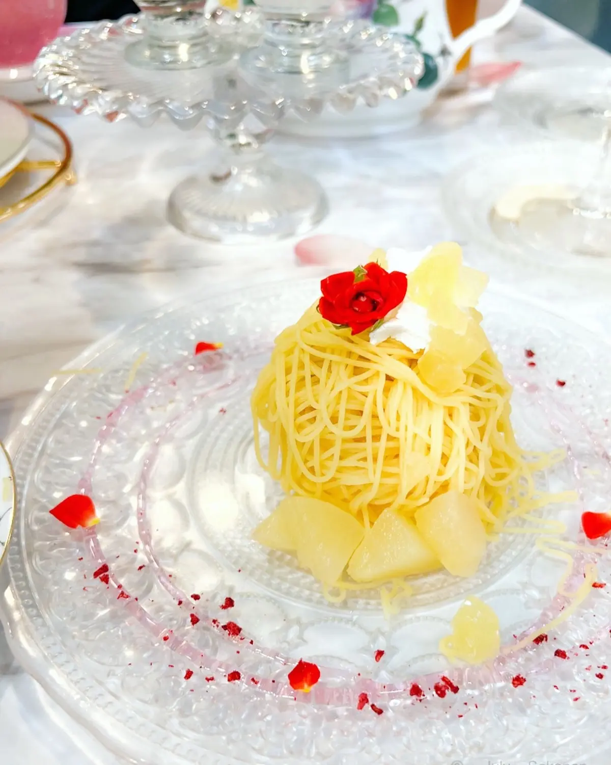 【東京デート】ローズ🌹香るアフタヌーンテの画像_7