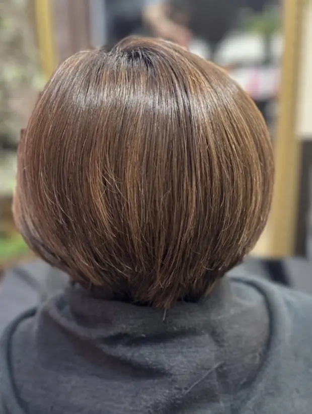 新宿・hair Ruheplatz（ルーエプラッツ）でmarigat 脱白髪染めをお願いしています。